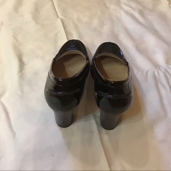 MIchael Kors size 8 1/2 burgundy color - Picture 3 of 7